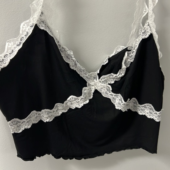 Shein Lace Crop Top - Picture 2 of 5